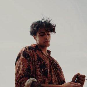 Lire la suite à propos de l’article L&rsquo;ARTISTE DE LA SEMAINE : ÉDOUARD , RANDONNÉE AVEC DES ÂNES ET LÉONARD COHEN !!!