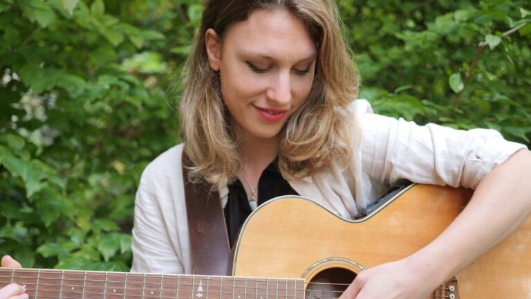 Lire la suite à propos de l’article L&rsquo;ARTISTE DE LA SEMAINE : PAULINE MANN , AVENTURE A CLAIREFONTAINE POUR LES JEUNES 4ÈME DU COLLÈGE GÉRARD PHILIPPE ET DERNIÈRE SEMAINE DE QUOTIVIENNE !!!